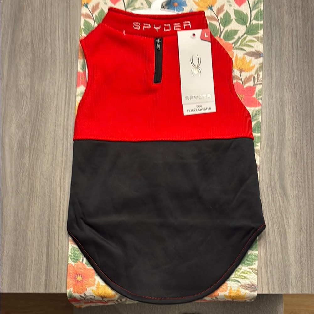 NWT SPYDER dog fleece. Size Large.